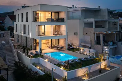 Image de Villa Pepera avec vue imprenable sur la mer et piscine chauffée