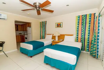 Centrally Located near Rockley; Pool, Free WiFi - Fully Equipped Kitchen