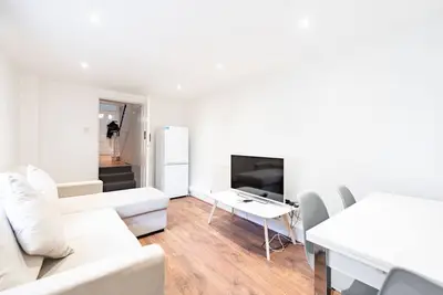Image de Cozy 3-Bedroom Home (Whs17)
