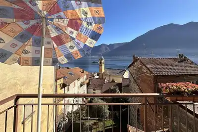 Image de Faro sul Lago apt – Colonno