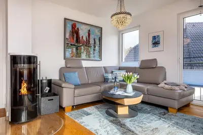 Image de Modernes Ferienapartment für bis zu 4 Personen, Direkt am Meer