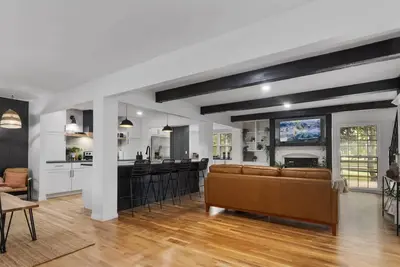 Image de Stunning Home|Modern|4 Bed|Golf Course Views
