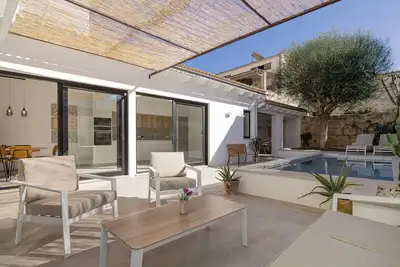 Image de Maison de ville avec toutes les commodités 269