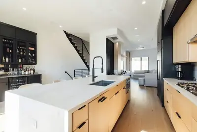 Image de Modern Lux Penthouse. Rooftop Views of Nyc!