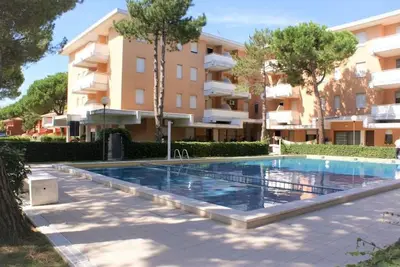 Image de Résidence calme avec piscine