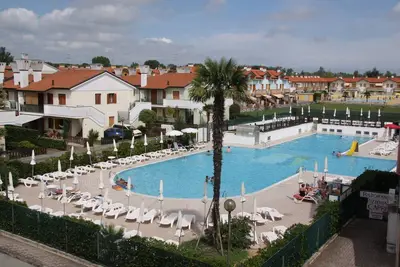 Image de Appartement de vacances agréable dans une résidence avec climatisation