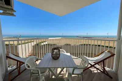 Image de Superbe appartement mitoyen avec vue sur la mer