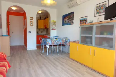 Image de Appartement coloré avec terrasse et ascenseur - Beahost