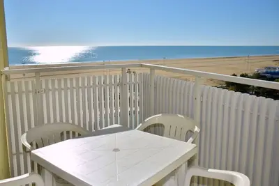 Image de Appartement rénové avec vue mer - Beahost