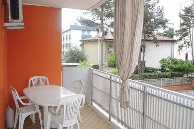 Image de Chaleureux deux pièces avec terrasse proche de la plage
