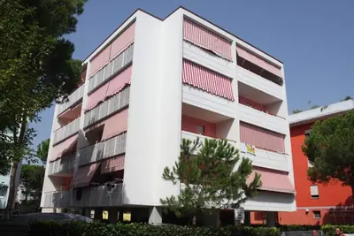 Image de Appartement moderne pour 6 personnes avec piscine