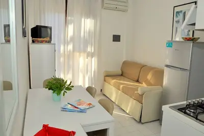 Image de Appartement trois pièces lumineux à 150m de la mer