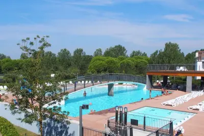Image de Charmant appartement avec piscine et solarium