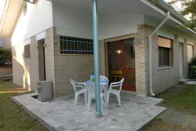 Image de Villa avec jardin parking et climatisation