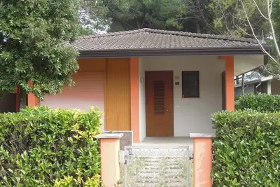 Image de Adorable villa entourée de jardin à 650m de la mer