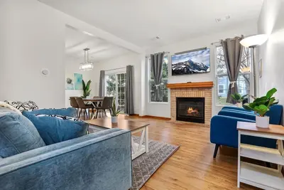 Image de Terrific Naper Townhouse 3beds\/2. 5 baths