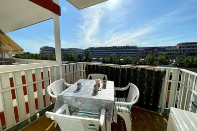 Image de Studio lumineux avec superbe terrasse
