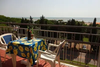 Image de Studio moderne avec grande terrasse - Beahost