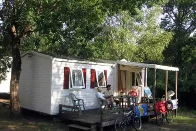 Image de Camping 5 étoiles - Parc aquatique - eebdbb
