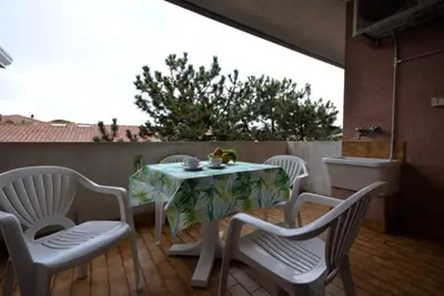 Image de Appartement familial avec piscine extérieure commune