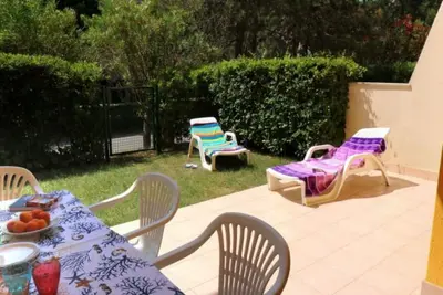 Image de Appartement lumineux avec jardin privé - Beahost
