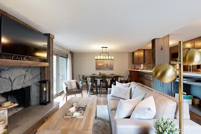 Image de Gorgeous mountain retreat with pool, hot tub, games, & golf - walk-to-lifts