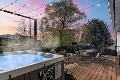Image de Hot tub! Mountain View! 20 min to Salt Lake! Ski resorts 🎿