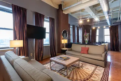 Image de Beautiful condo overlooking Niagara Falls state park