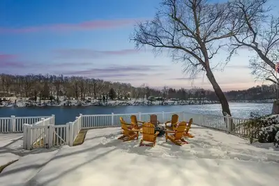 Image de The Riverfront - King Suite/Fire Pit/River Access