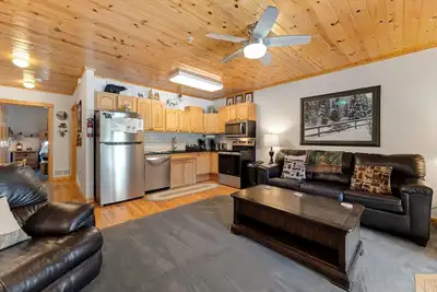 Image de Bugle Pointe B04 River View!