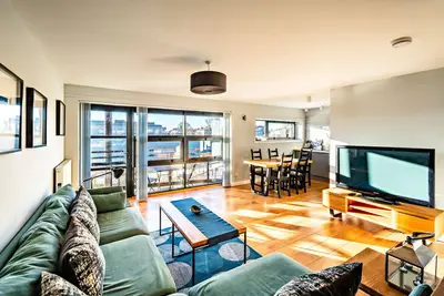 Image de Carrick Quay Two bedrooms with balcony