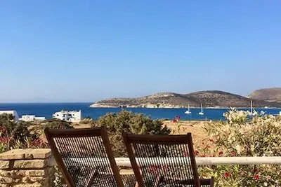 Image de Spacious Antiparos Apartment | 2 Bedrooms | Apartment Malachor | Stunning Sea & Garden Views | Agios Georgios