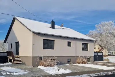 Image de Ferienhaus Guldner mit Terrasse, Garten, Sauna & Kleinem Wellnessbereich