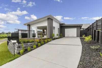 Image de Brand New modern home 3 bedrooms - lakes
