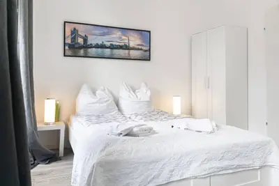 Image de Pleasant 1br Aprt. near The Danube & Millenium T.
