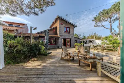Image de Maison de vacances 'Villa 10 Personnes Océan Réf 50' avec terrasse privée et Wi-Fi