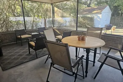 Image de Great location and close to the beach and downtown!