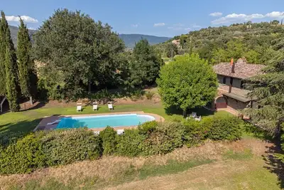 Image de Belle maison de vacances privée avec piscine privée, Wifi, terrasse, vue panoramique, parking
