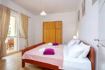 Image de Appartement de deux chambres avec la terrasse Pakostane, Biograd (A-22375-c)