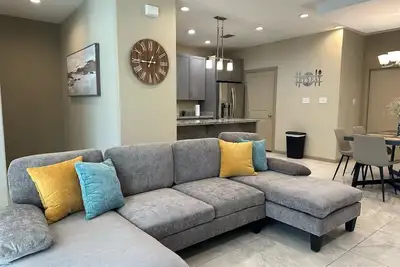 Image de Cozy 3-bedroom townhome, best location in North Laredo. Sleeps 6-8.