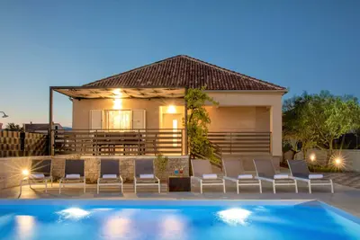 Image de Villa Residence Sunrise (V8012-K1) - Privlaka (Zadar)