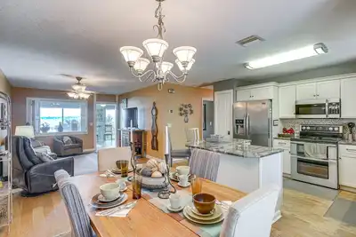 Image de Auburndale Vacation Rental w\/ Yard & Lake Views