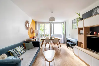 Image de Appartement familial dans un quartier vivant du 15ème arrondissement