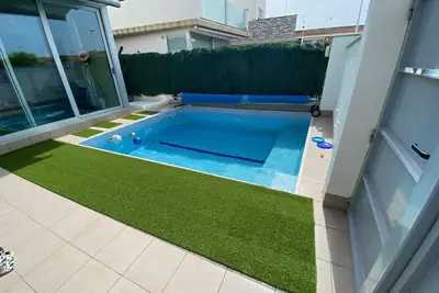 Image de Luxus am Pool und die Erfrischende Brise des Mittelmeer in Greifbarer Nähe