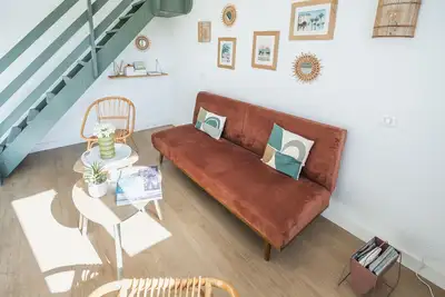 Image de Duplex Dans Résidence Avec Piscine