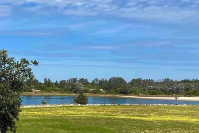 Image de Driftwood Townhouse - Waterfront-Central Location