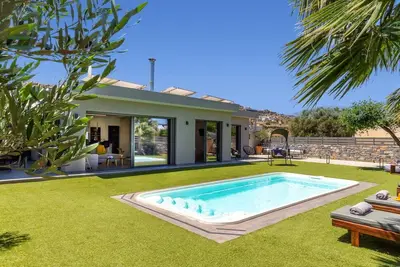Image de Villa Manefic by Villa Plus