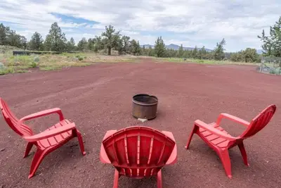 Image de Glamping with a view, but get out and enjoy.