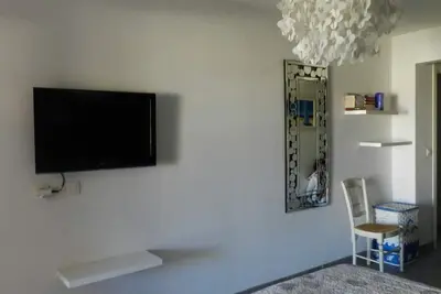 Image de Bel Appartement Avec Grande Terrasse Ă 5mn Ă Pieds de la Plage et des Commerces