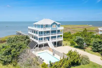 Image de Soundfront serenity with a private dock at Blue Horizon in Salvo!